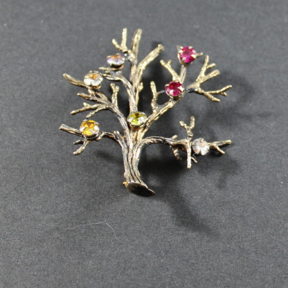 Jewelry - Tree of Life Brooch